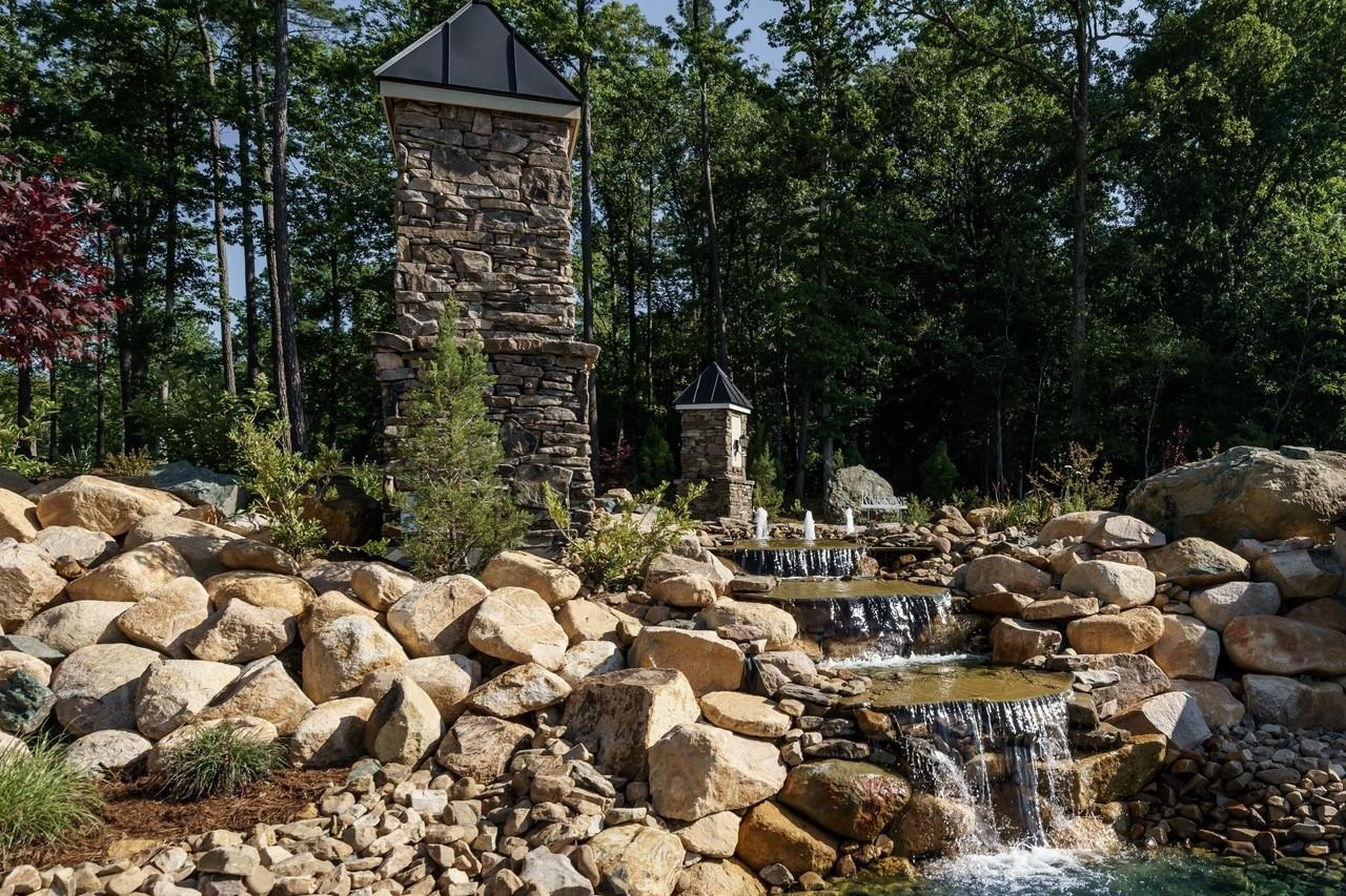 48 Stevens Creek Drive