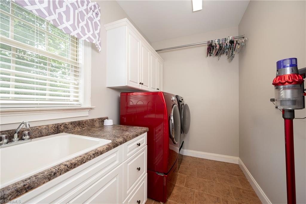 258 Mossy Oak Drive, Winston-Salem