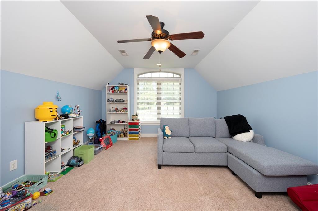 258 Mossy Oak Drive, Winston-Salem