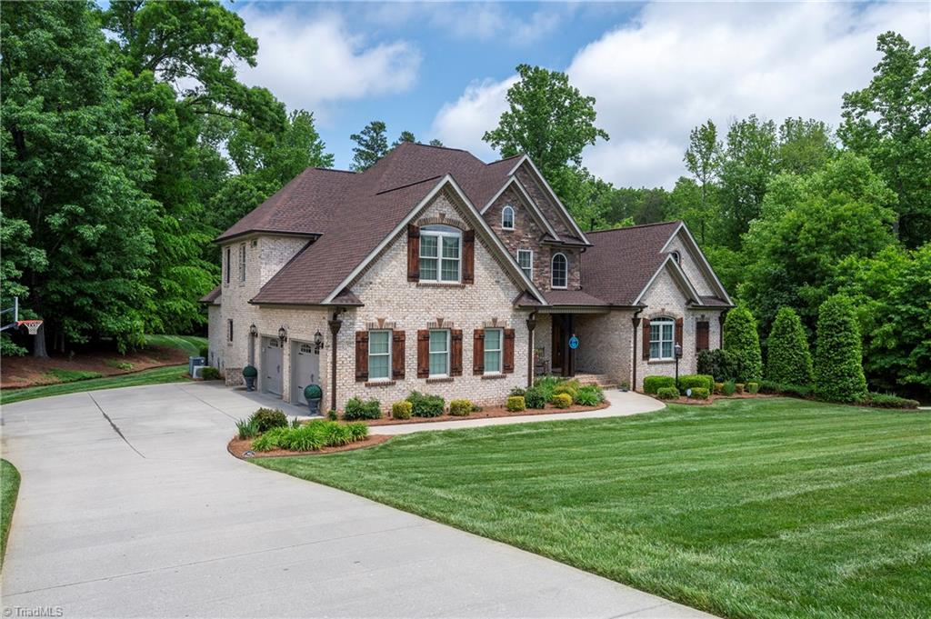258 Mossy Oak Drive, Winston-Salem