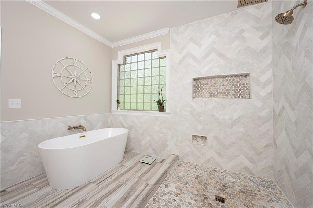 258 Mossy Oak Drive, Winston-Salem