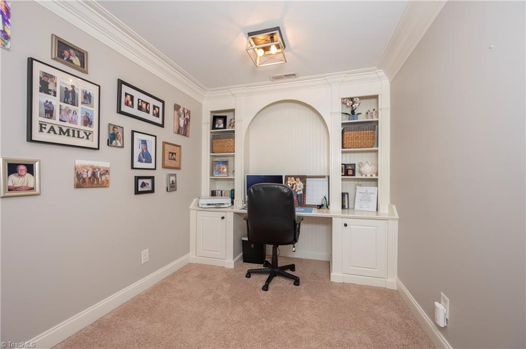 258 Mossy Oak Drive, Winston-Salem