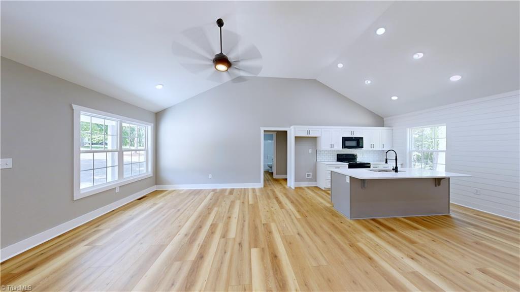 10 Clover Lane