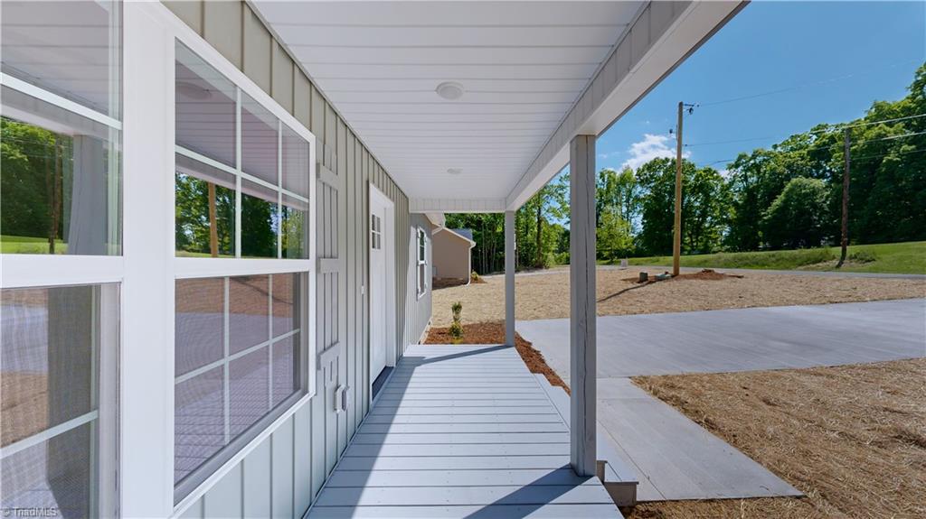 10 Clover Lane