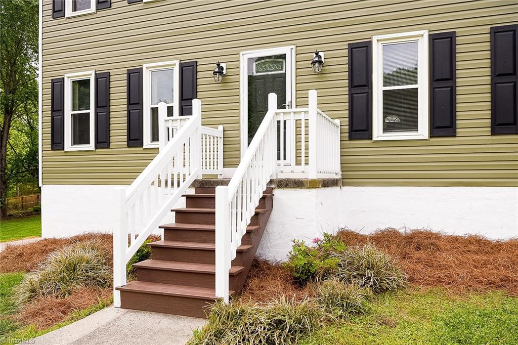 4248 Yeaton Glen Circle, Winston-Salem