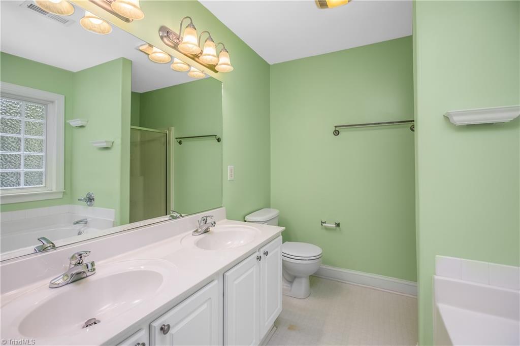6004 Delburg Drive, Winston-Salem