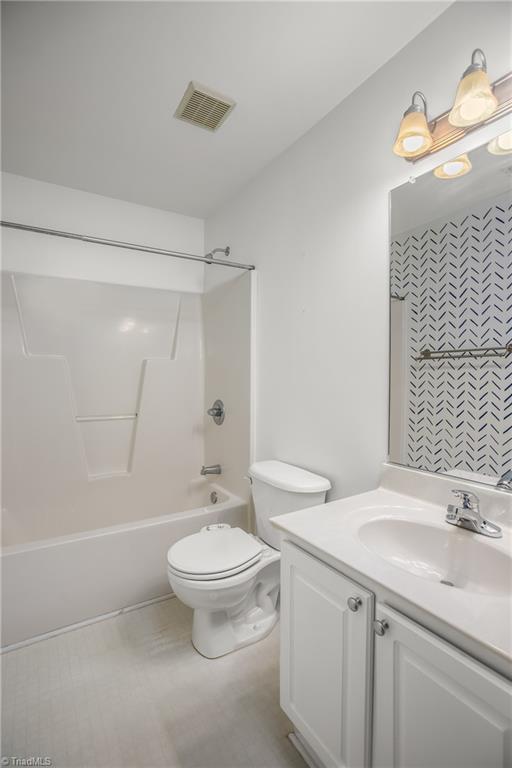 6004 Delburg Drive, Winston-Salem