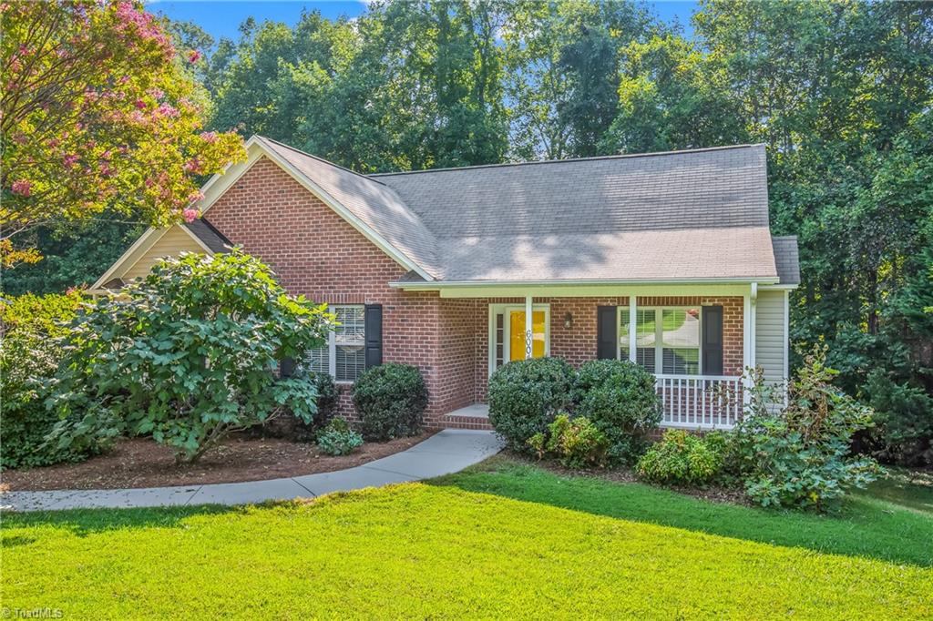 6004 Delburg Drive, Winston-Salem