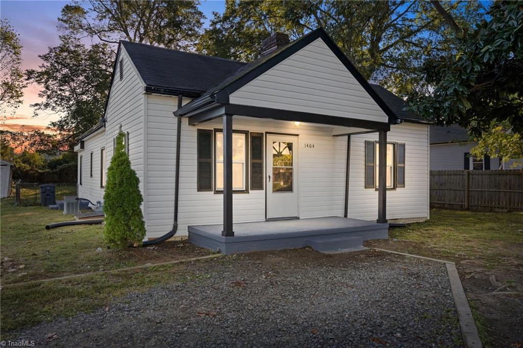 1404 Fairview Street