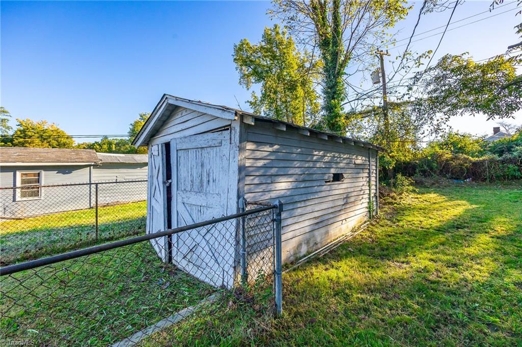 1404 Fairview Street