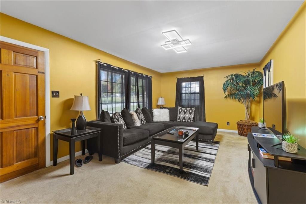 2404 Woodberry Drive