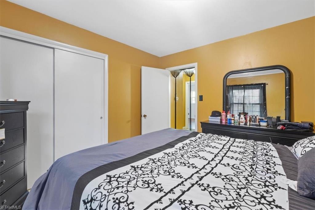 2404 Woodberry Drive