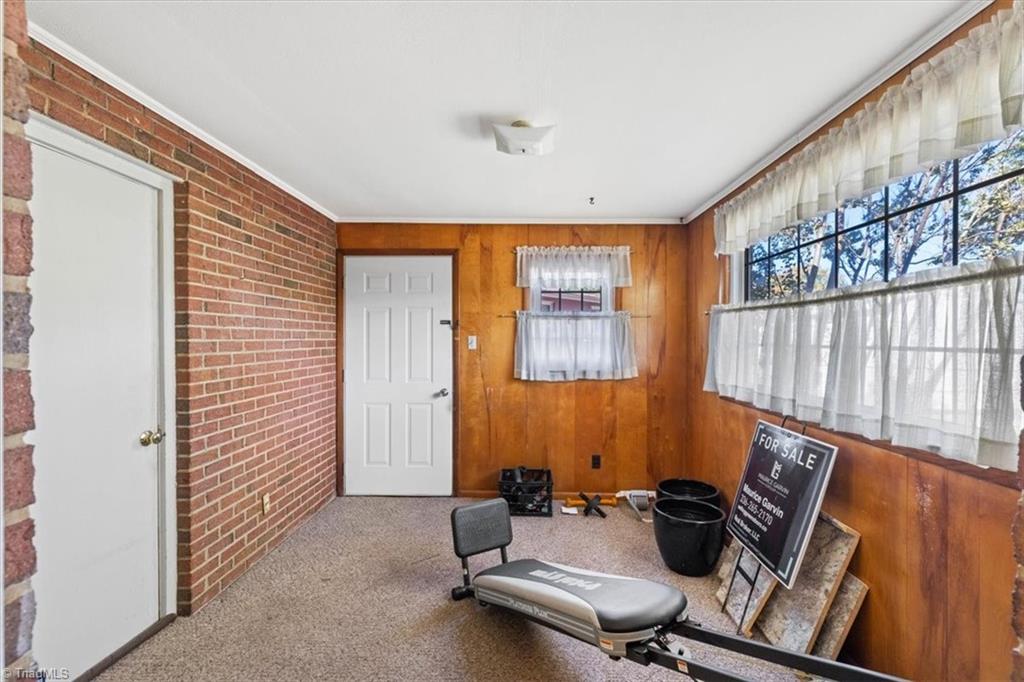 2404 Woodberry Drive