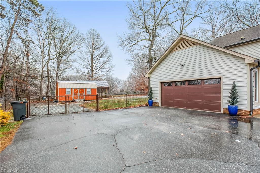2291 Winterberry Drive, Winston-Salem