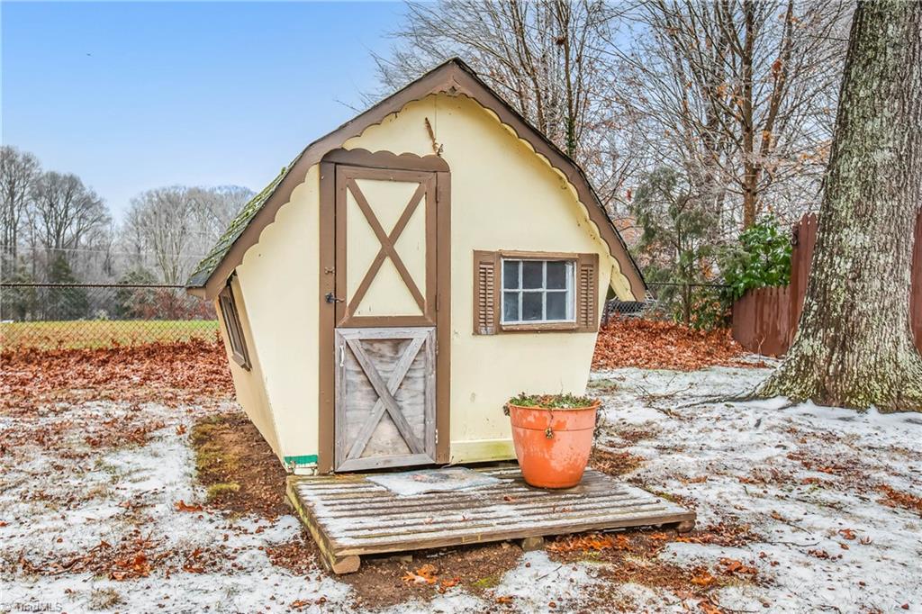 2291 Winterberry Drive, Winston-Salem