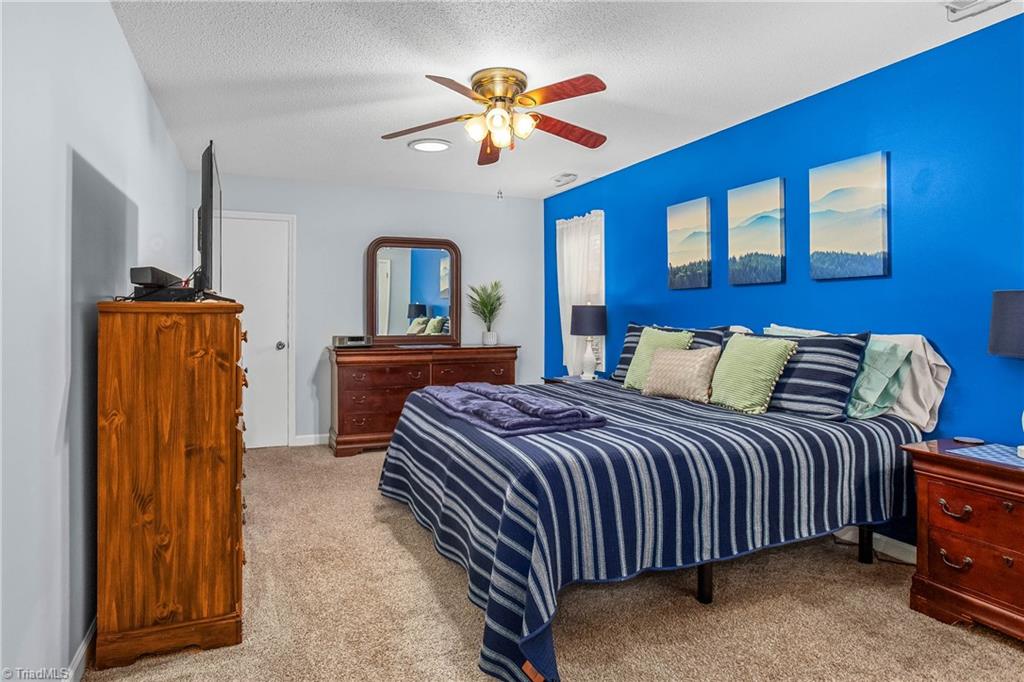 2291 Winterberry Drive, Winston-Salem