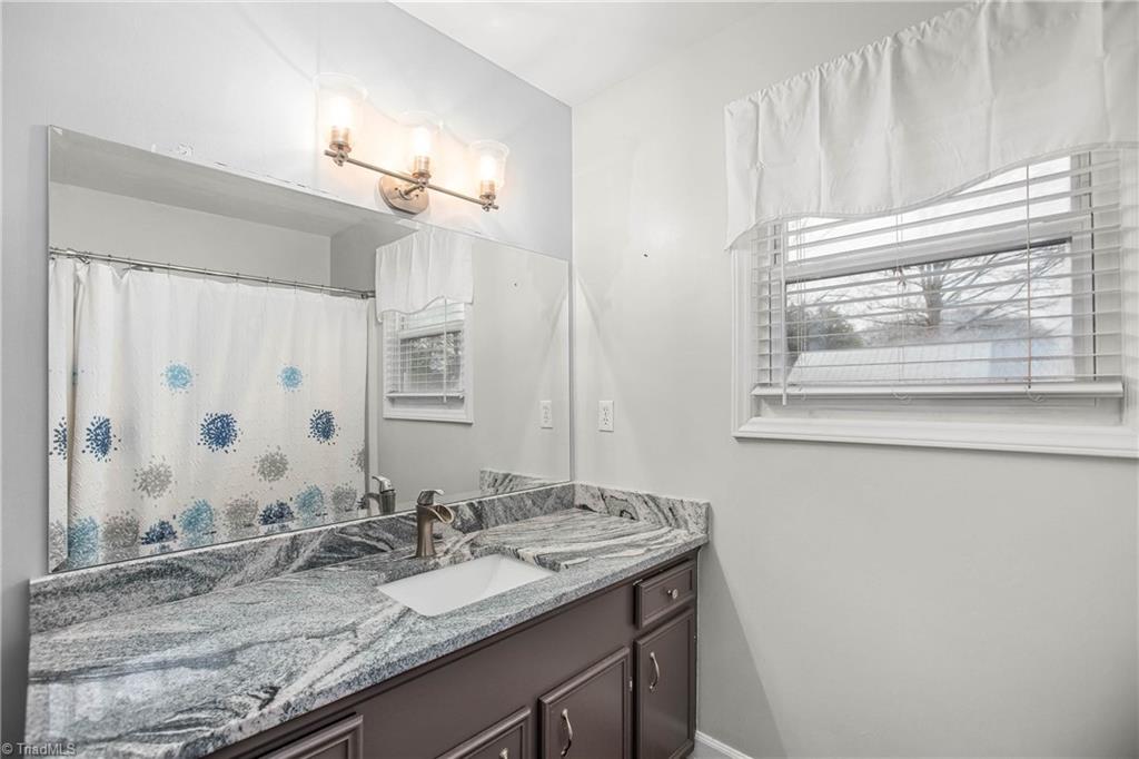 2291 Winterberry Drive, Winston-Salem