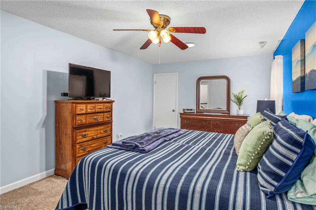 2291 Winterberry Drive, Winston-Salem