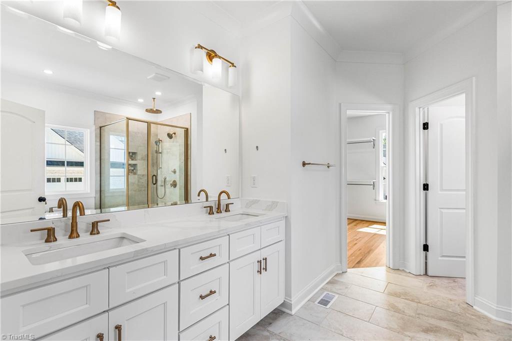 332 Indian Peaks Drive, Winston-Salem