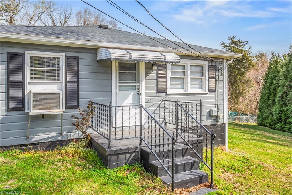 272 Sunset Drive