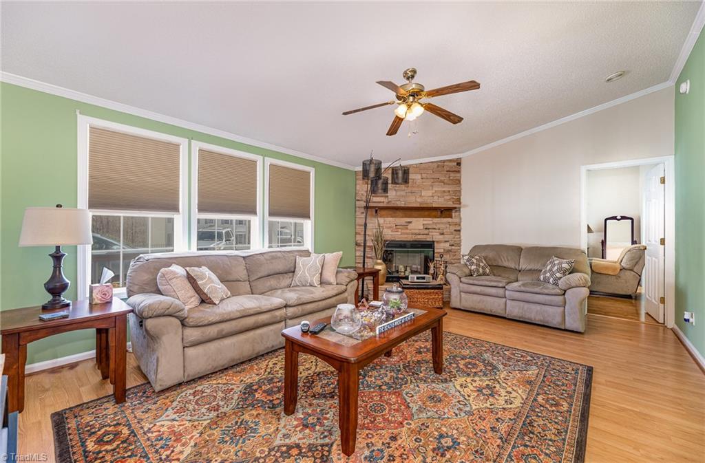 3933 Magnolia Place Lane, Winston-Salem