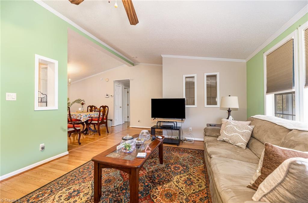 3933 Magnolia Place Lane, Winston-Salem