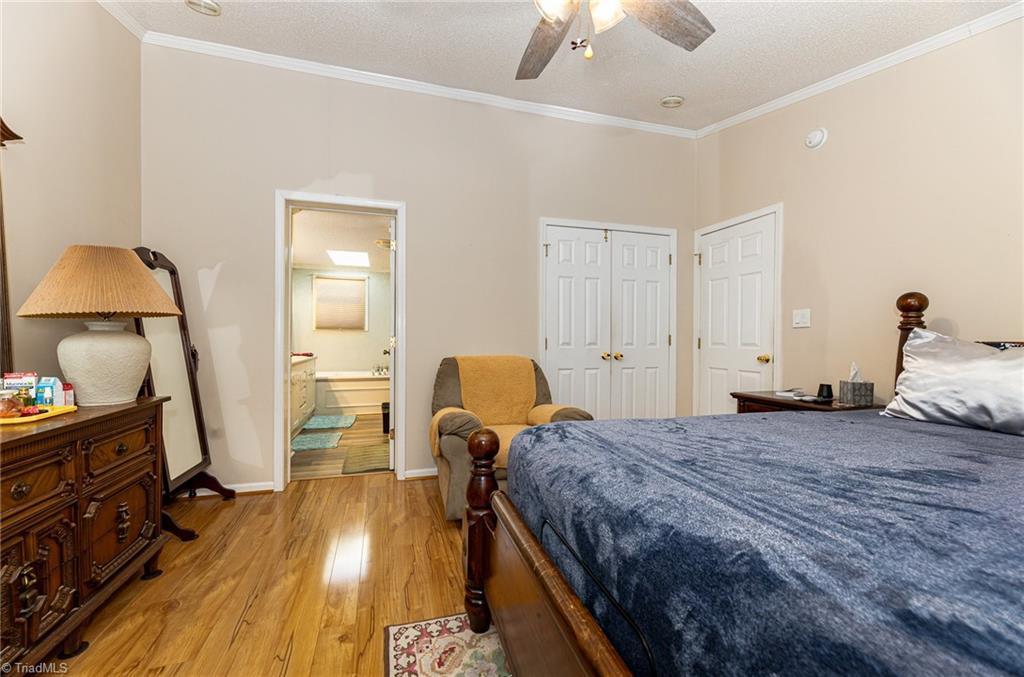 3933 Magnolia Place Lane, Winston-Salem