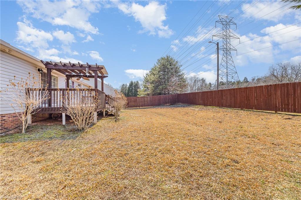 3933 Magnolia Place Lane, Winston-Salem