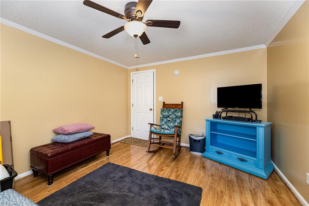 3933 Magnolia Place Lane, Winston-Salem