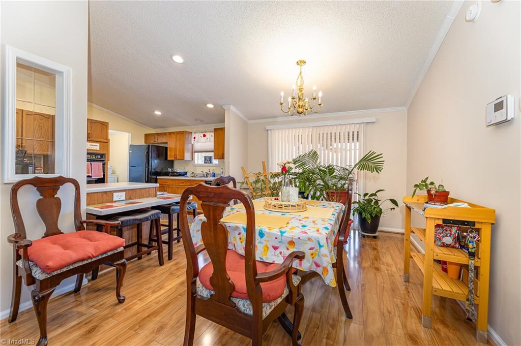 3933 Magnolia Place Lane, Winston-Salem