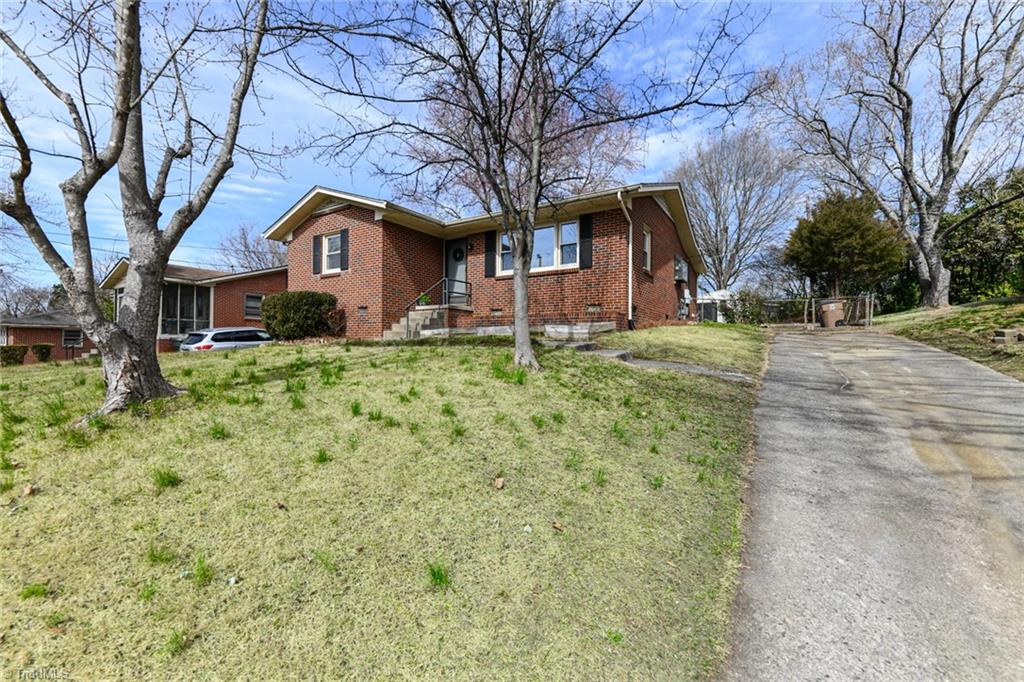 2206 Springhill Road