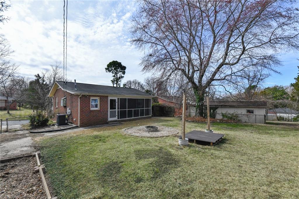 2206 Springhill Road
