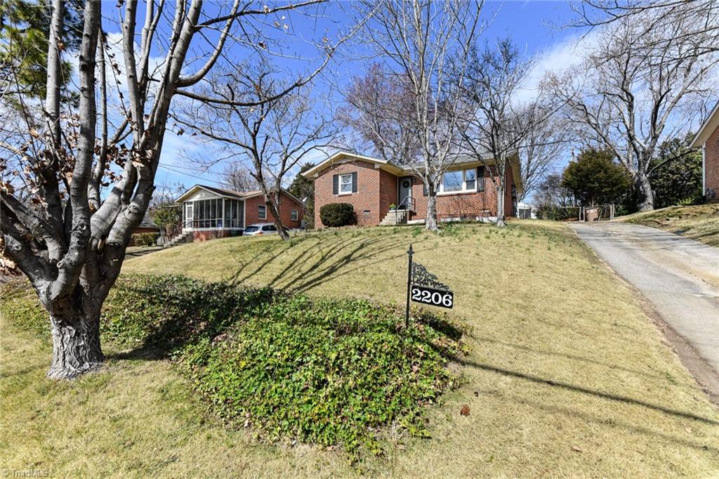 2206 Springhill Road