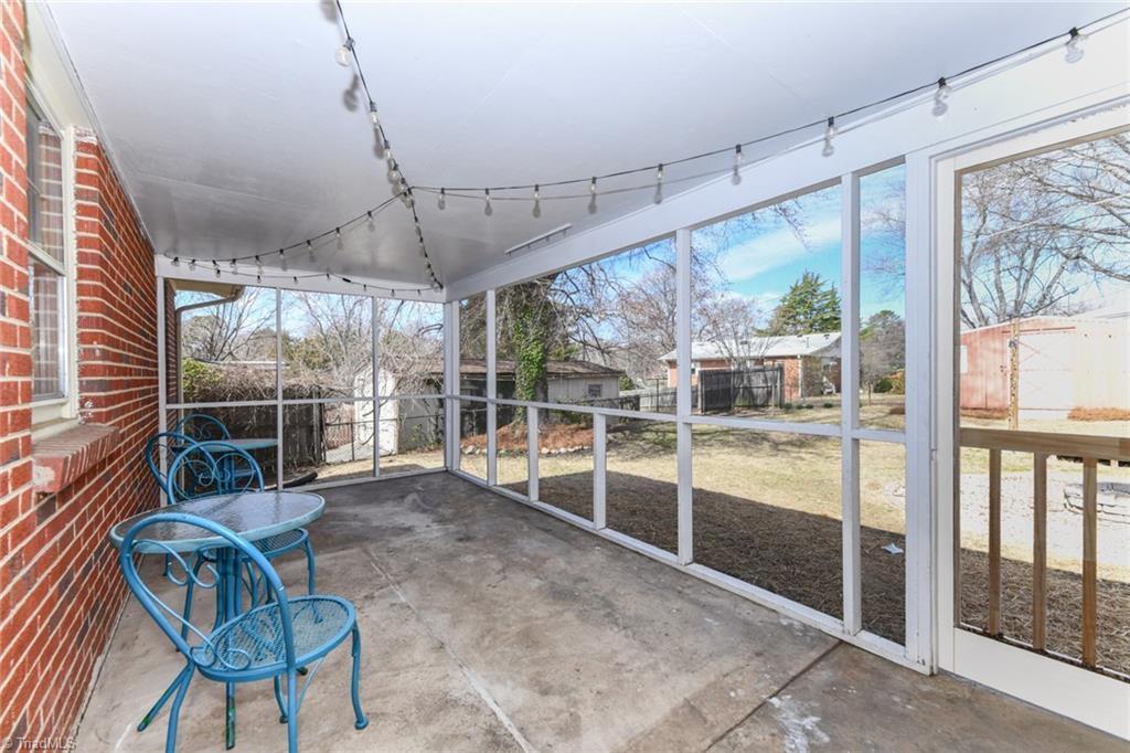 2206 Springhill Road