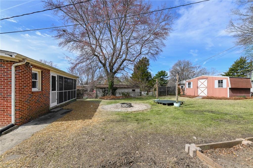 2206 Springhill Road