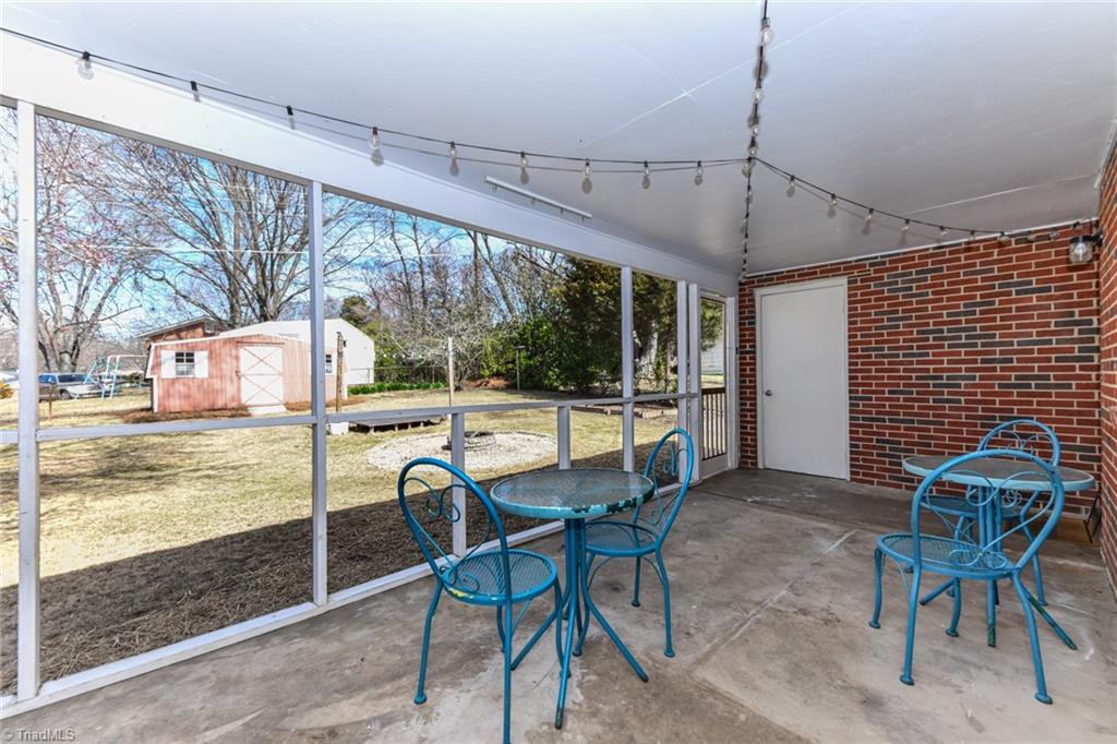 2206 Springhill Road
