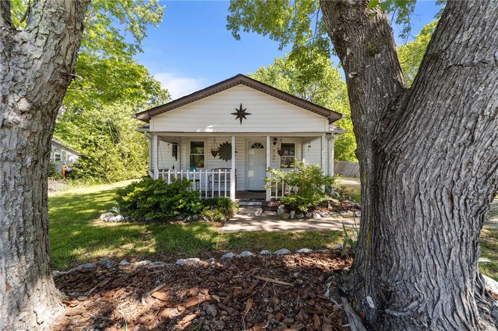 6108 Appletree Court