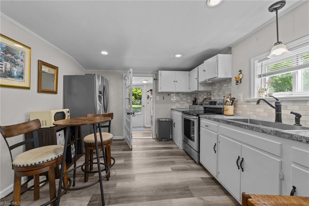 6108 Appletree Court