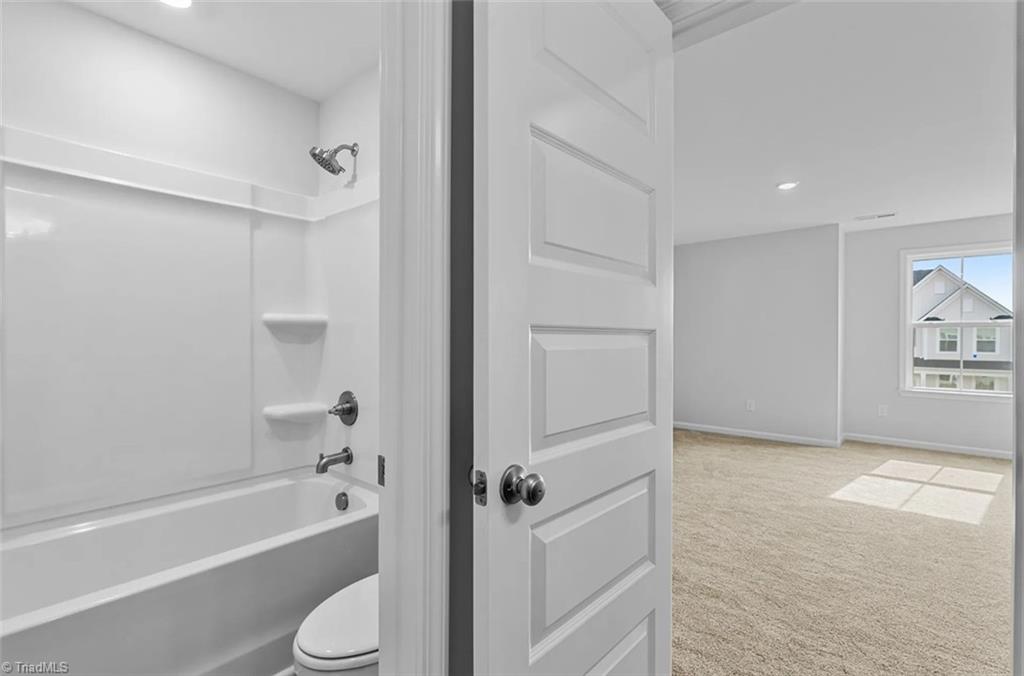 3227 Spicewood Lake Drive, Winston-Salem