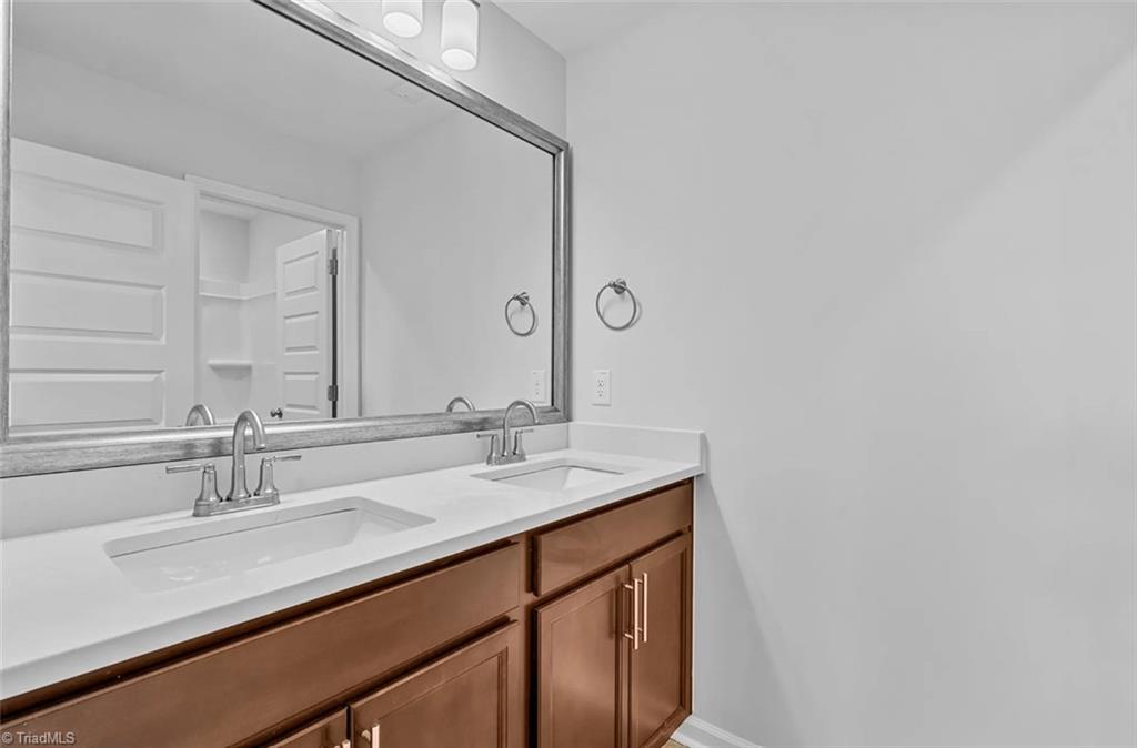 3227 Spicewood Lake Drive, Winston-Salem