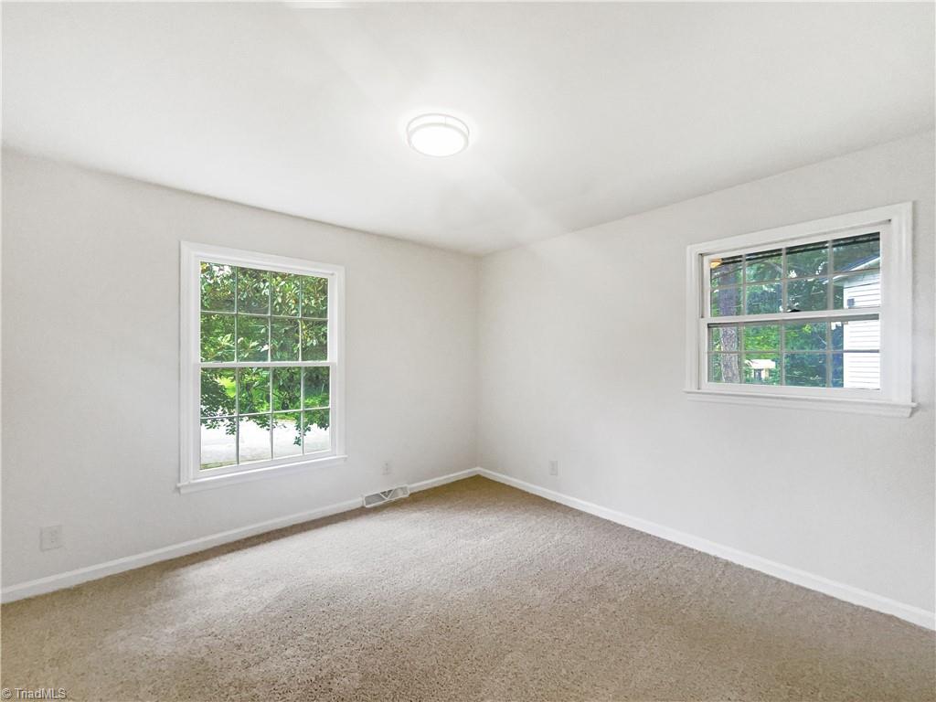1606 Woodbriar Avenue