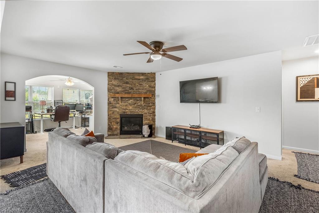 2957 Grassy Knoll Circle