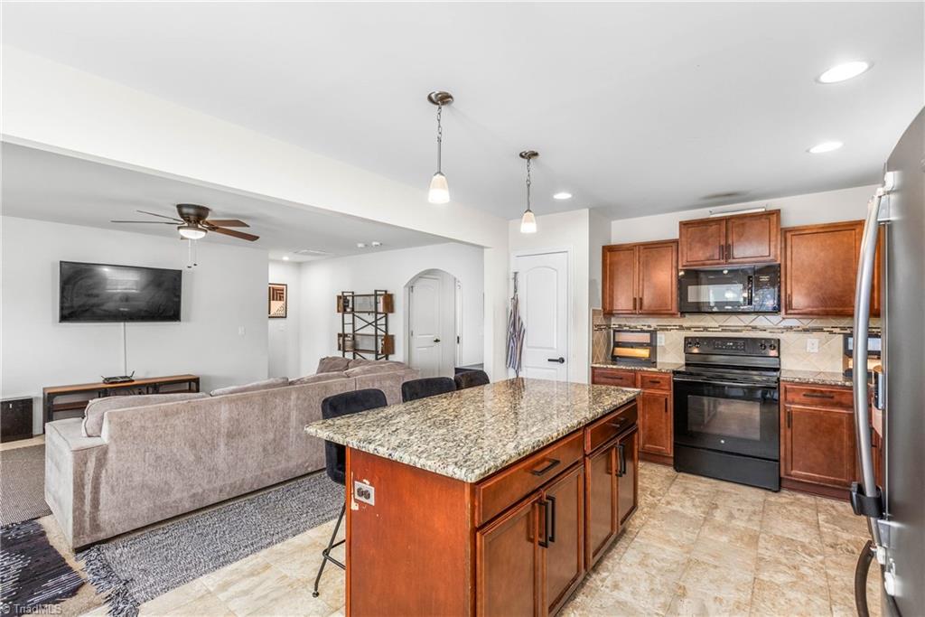 2957 Grassy Knoll Circle
