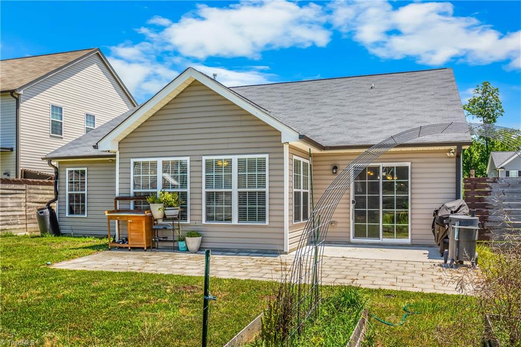 2957 Grassy Knoll Circle