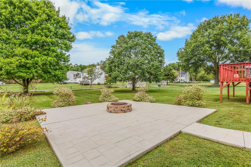 6031 Hickory Creek Road, Winston-Salem