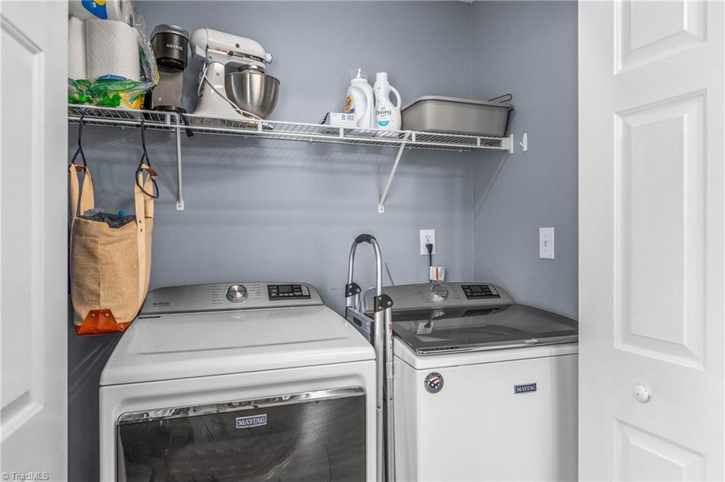 6031 Hickory Creek Road, Winston-Salem