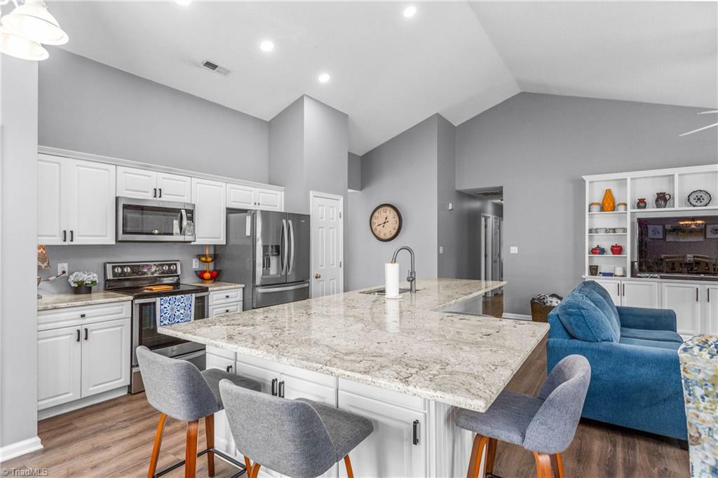 6031 Hickory Creek Road, Winston-Salem