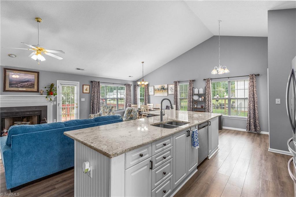 6031 Hickory Creek Road, Winston-Salem