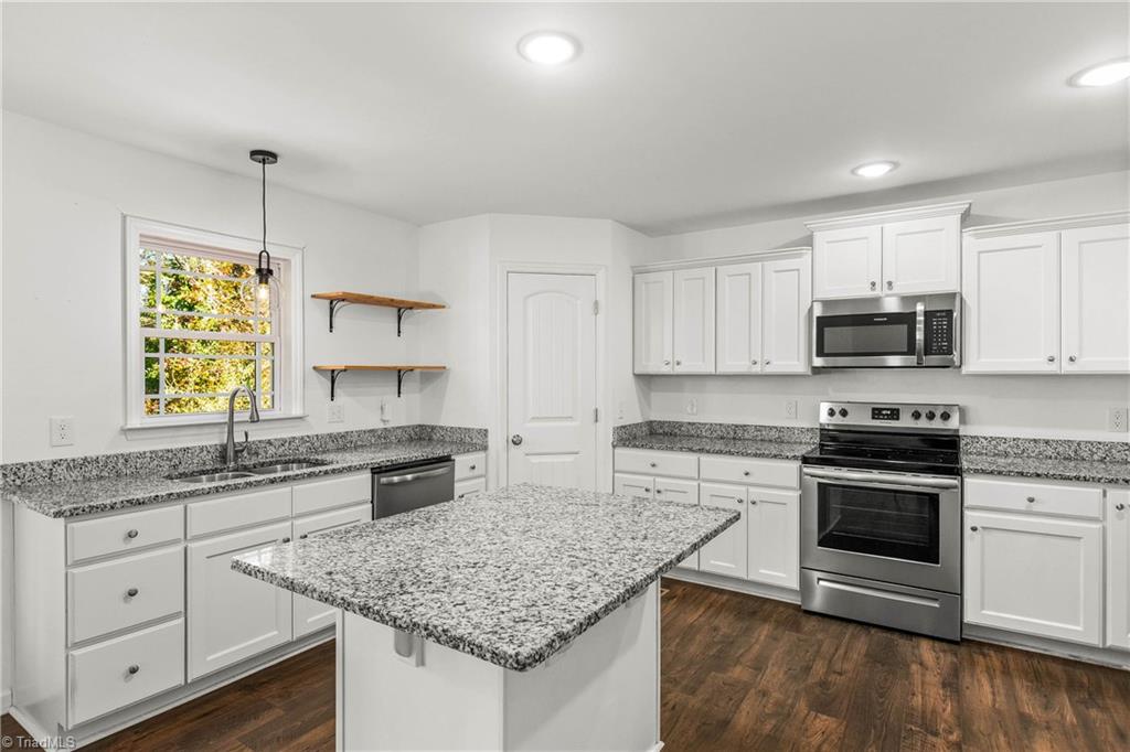 512 Evergreen Trail