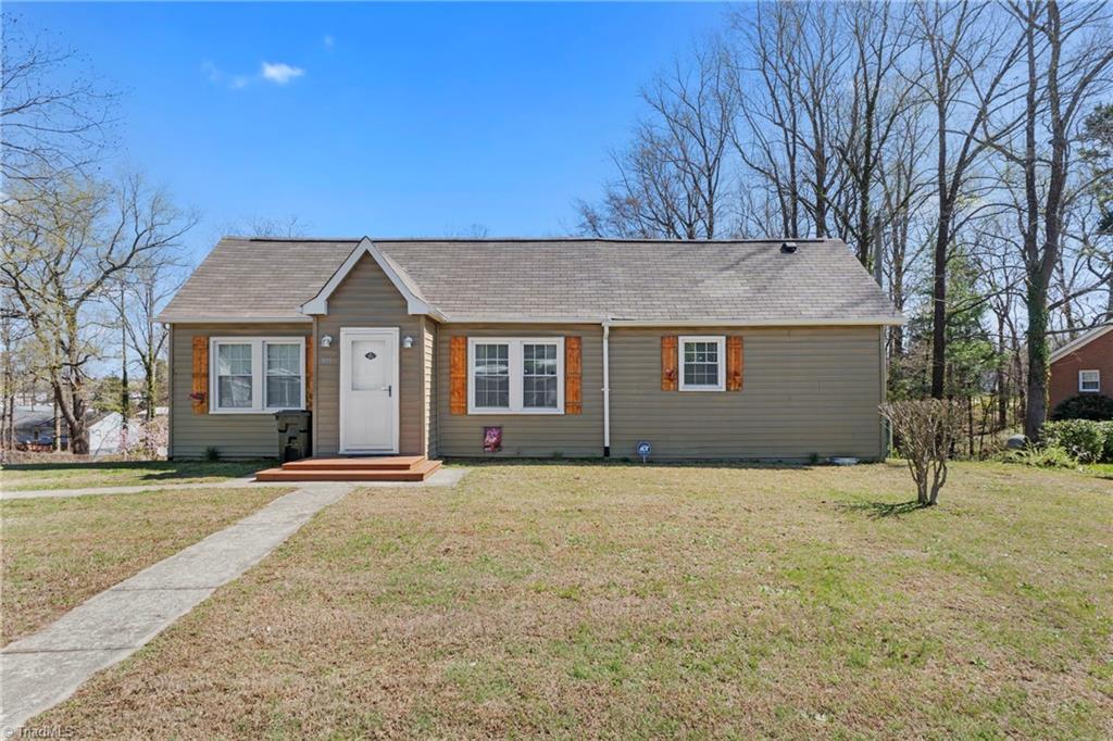500 Pineywood Road